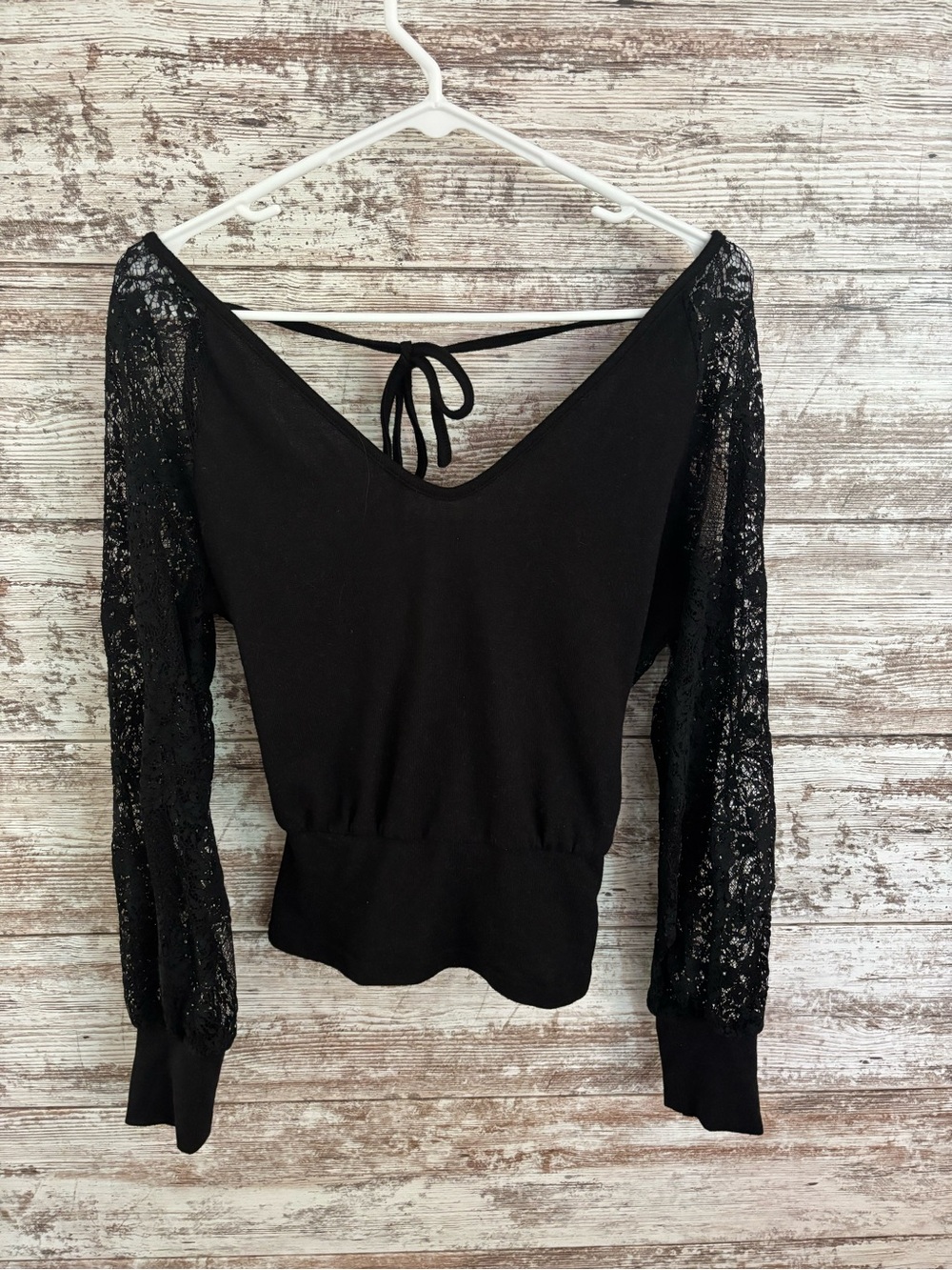 Black Lace-Sleeve Women's Top